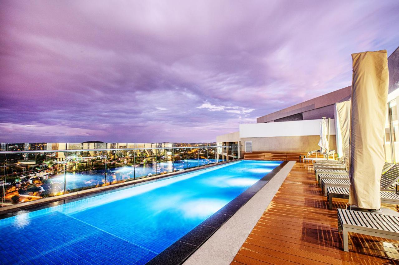 Menlyn Maine Residence Unit 1419 Pretoria-Noord Buitenkant foto